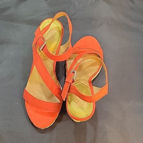 BRAND NEW DVBY DOLCE VITA MULTI-STRAP WEDGE STYLE OPEN TOE SANDAL - Picture 4 of 16